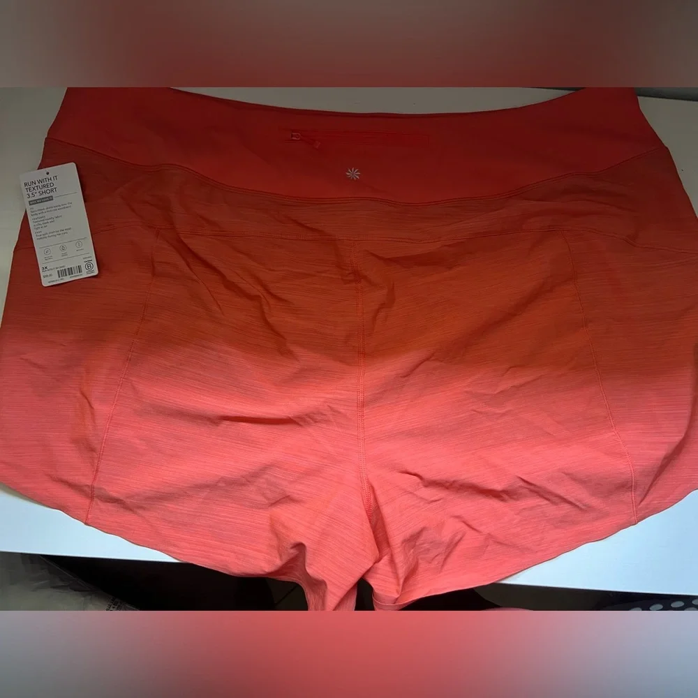 Athleta Textured Run With It 3.5” shorts - Picture 3 of 10